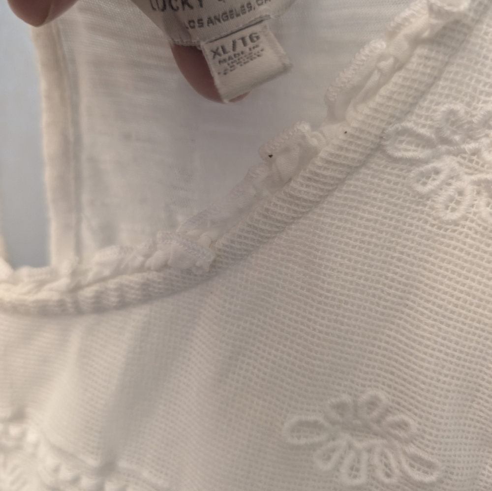 Lucky Brand white Flutter Sleeves - Picture 10 of 10